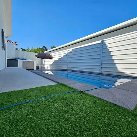 House Of Belverde With Pool Feriehus