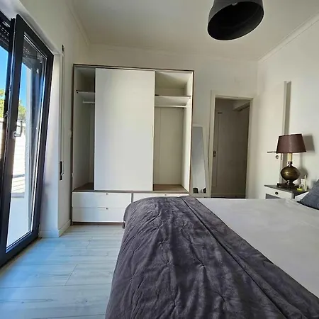 بيت للعطل House Of Belverde With Pool أمورا