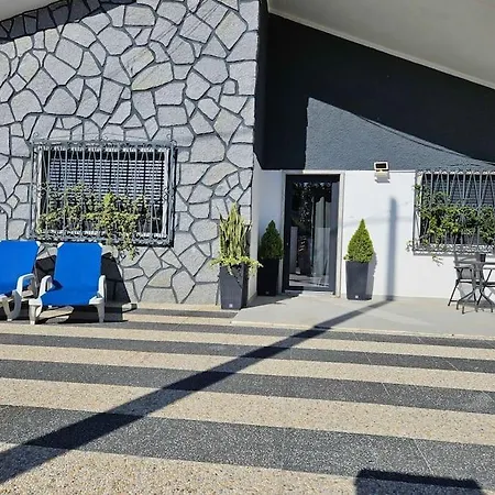 House Of Belverde With Pool アモーラ